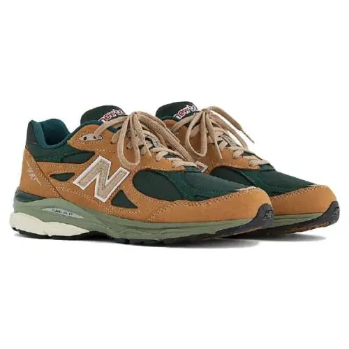 New Balance shoes - New Balance 990 v3 - M990WG3 - Brown (UPC: 196071825465) 1