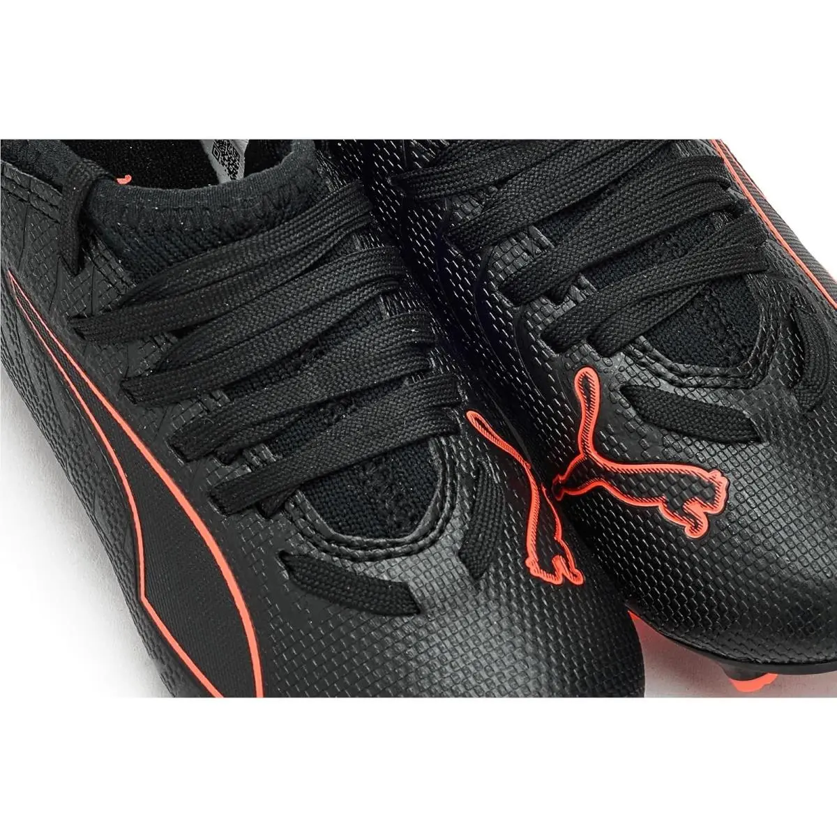 Puma shoes - Black/Red 11