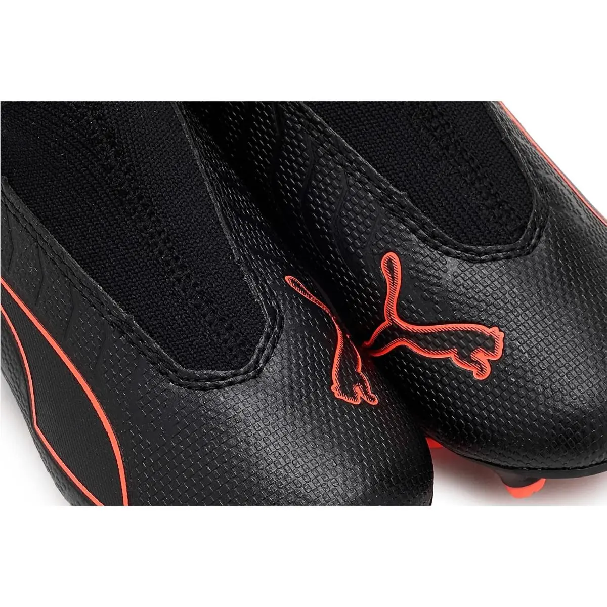 Puma shoes - Black/Red 4