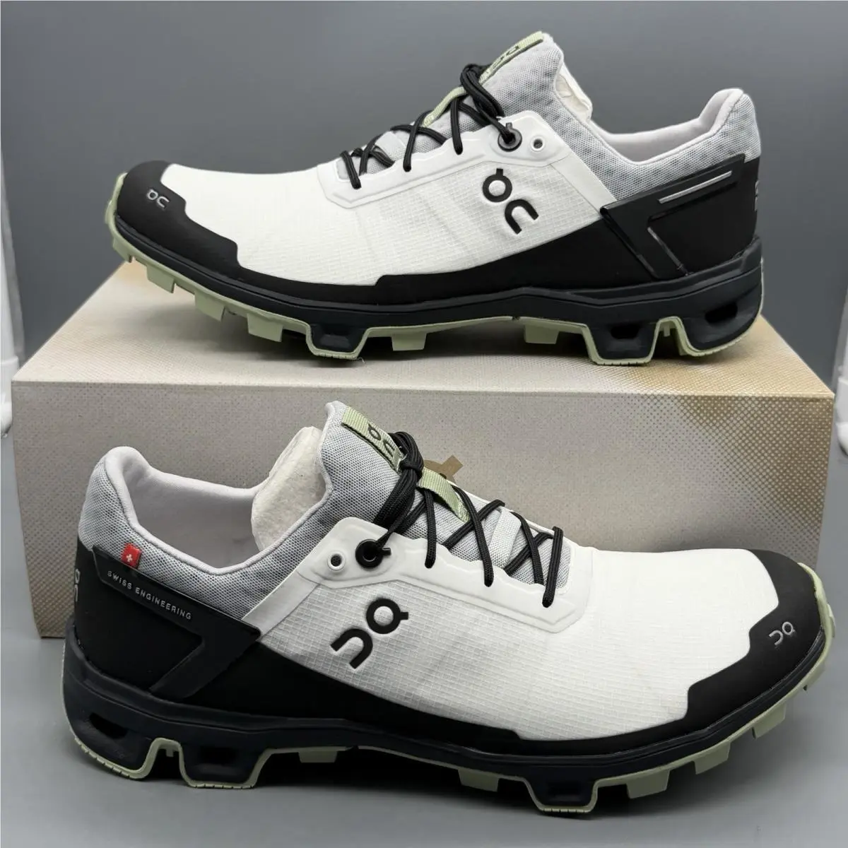 On Running Cloudventure Peak Mens 8.5 White Green Outdoor Trail Hiking Shoes