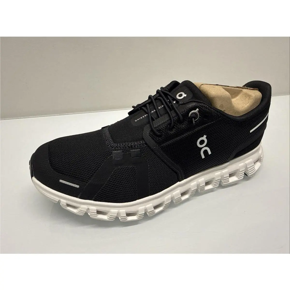 On Running Cloud 6 Running Black/white 3WF10060299 Women`s 8.5