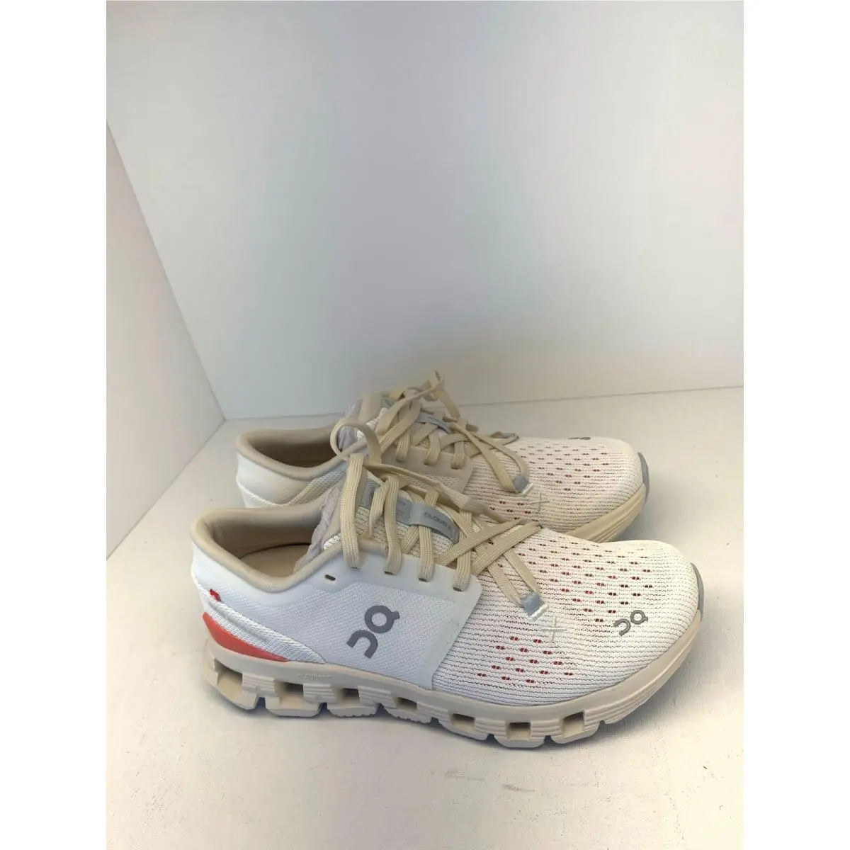 On-Running shoes - Cloud X 4 - Cloud - Ivory 1
