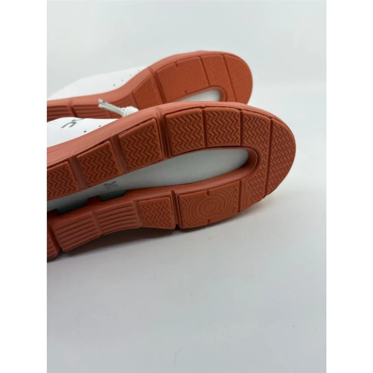 On-Running shoes - On The Roger Advantage - The Roger Advantage - White 17