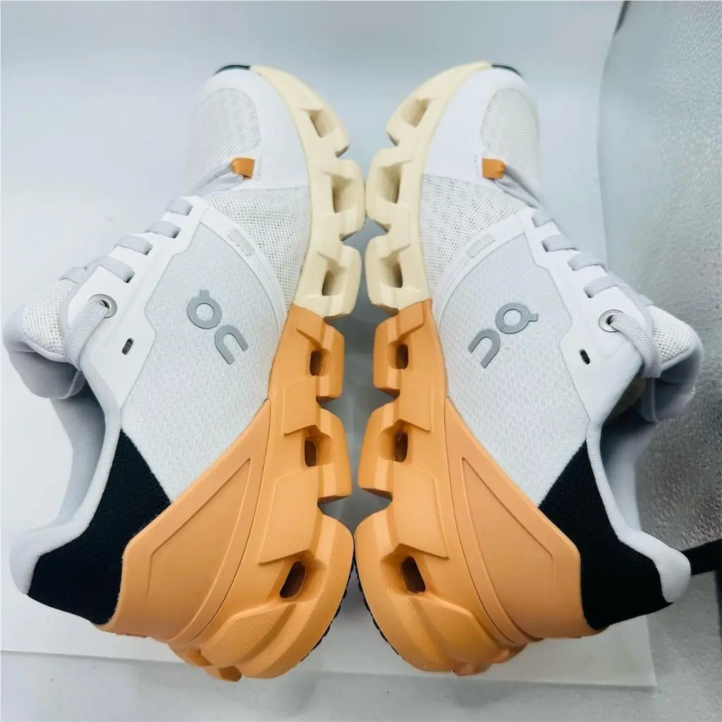 On-Running shoes - Cloudflyer 4 - Cloudflyer - White 4