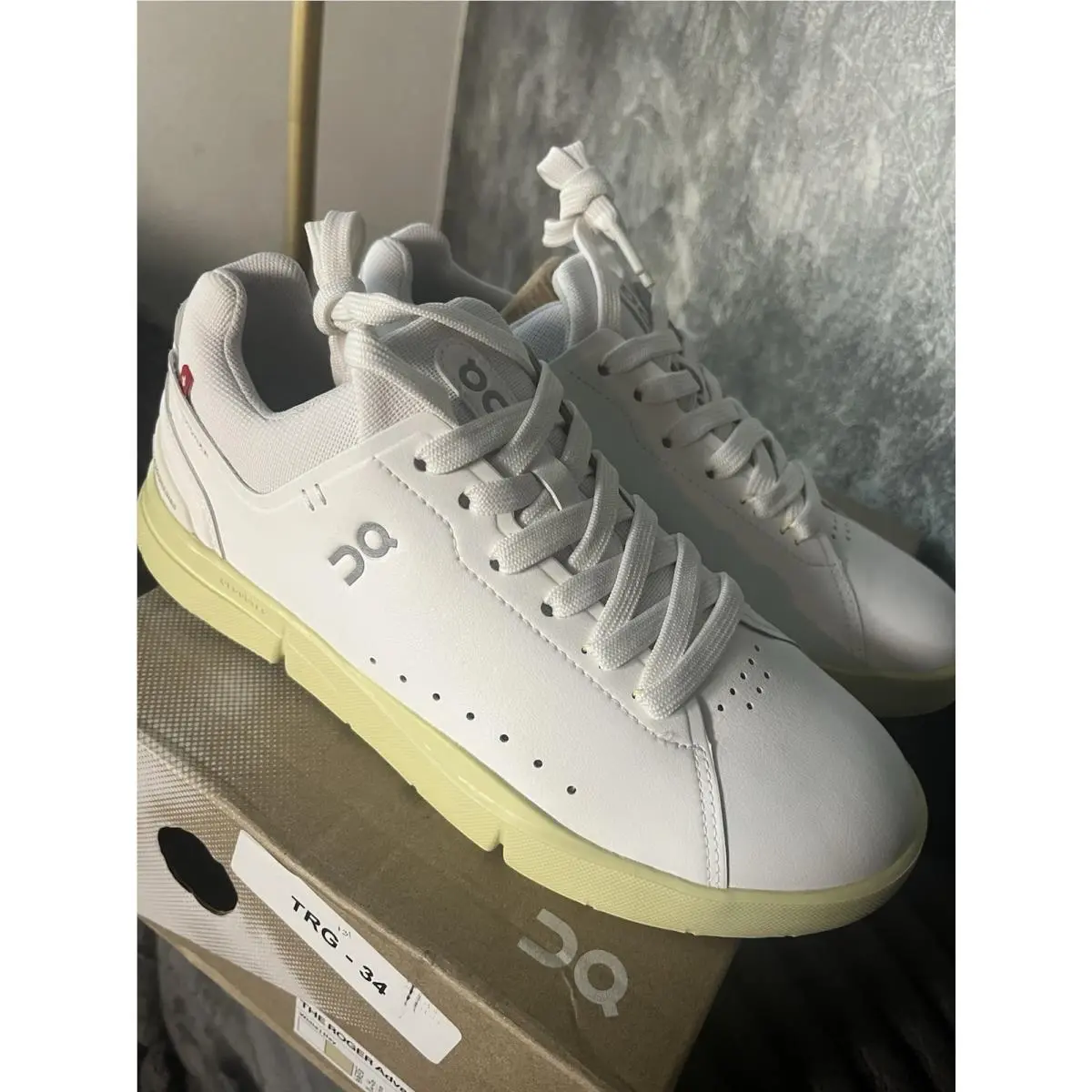 On-Running shoes - On THE ROGER - THE ROGER - 48-98958 - White 1