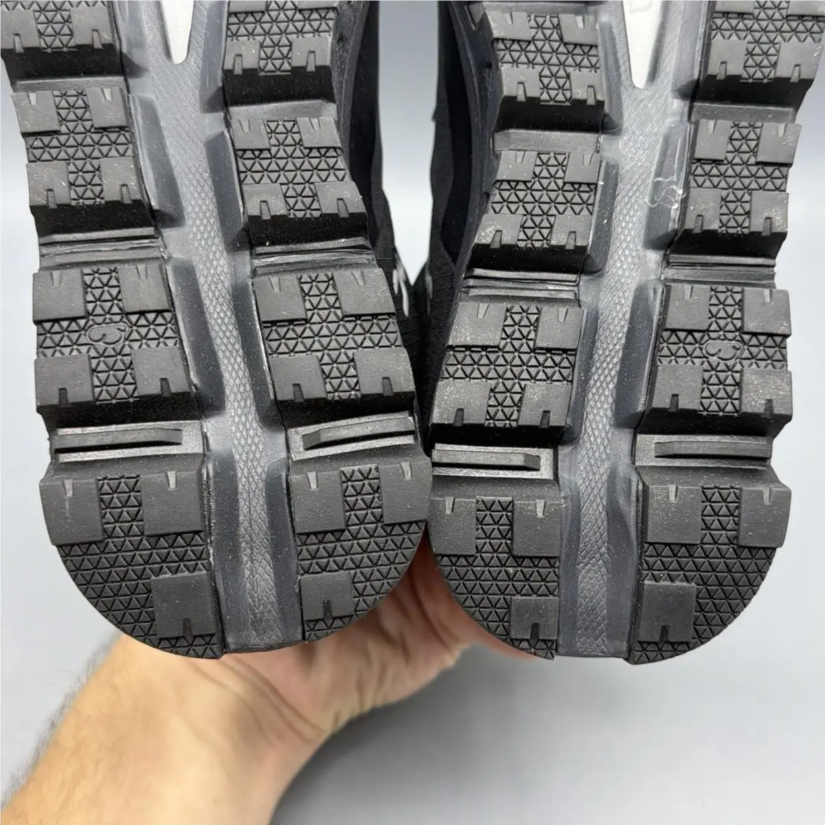 On-Running shoes - On Cloudtrax Waterproof - Cloudtrax Waterproof - 3WD10880553 - Black (UPC: 7630419178613) 8