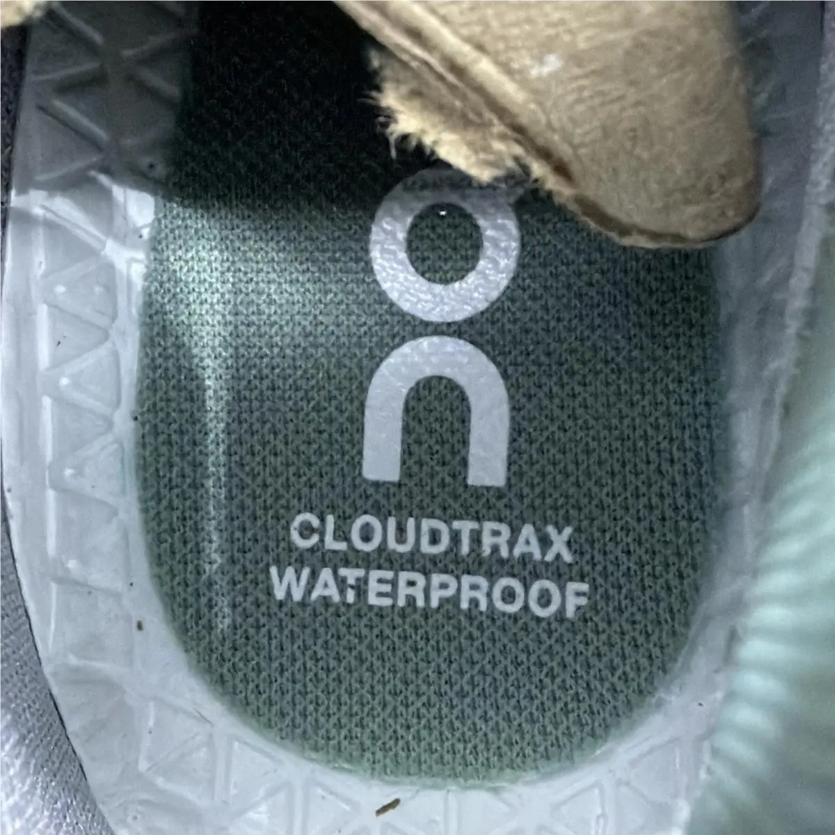 On-Running shoes - On Cloudtrax Waterproof - Cloudtrax Waterproof - 3WD10880553 - Black (UPC: 7630419178613) 10
