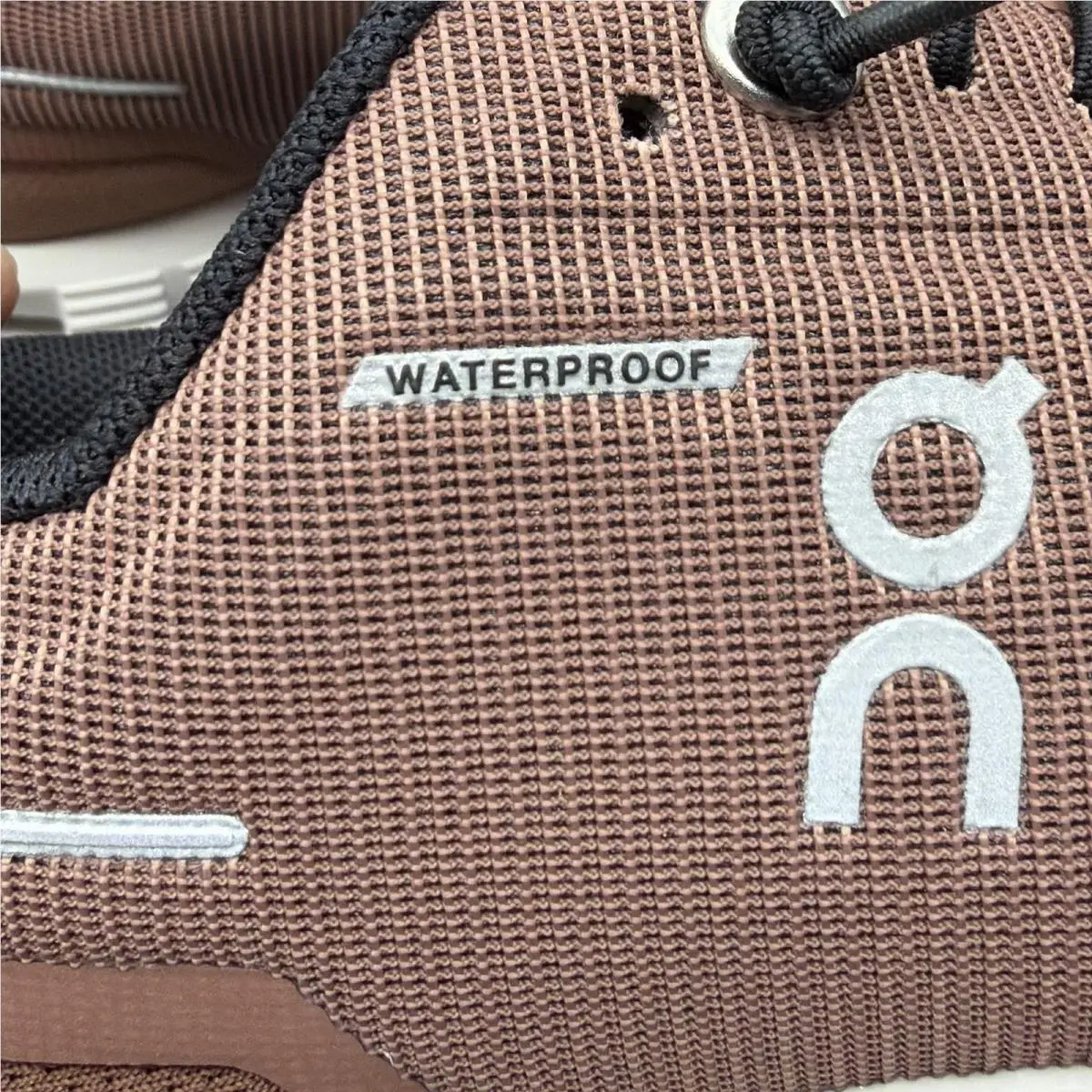 On-Running shoes - On Cloud 5 Waterproof - Cloud Waterproof - 5998835 - Cocoa/Frost (UPC: 7630440676935) 9