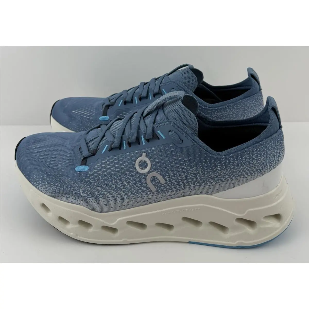 On-Running shoes - Cloudsurfer Max - Cloudsurfer Max - Blue and Ivory 1