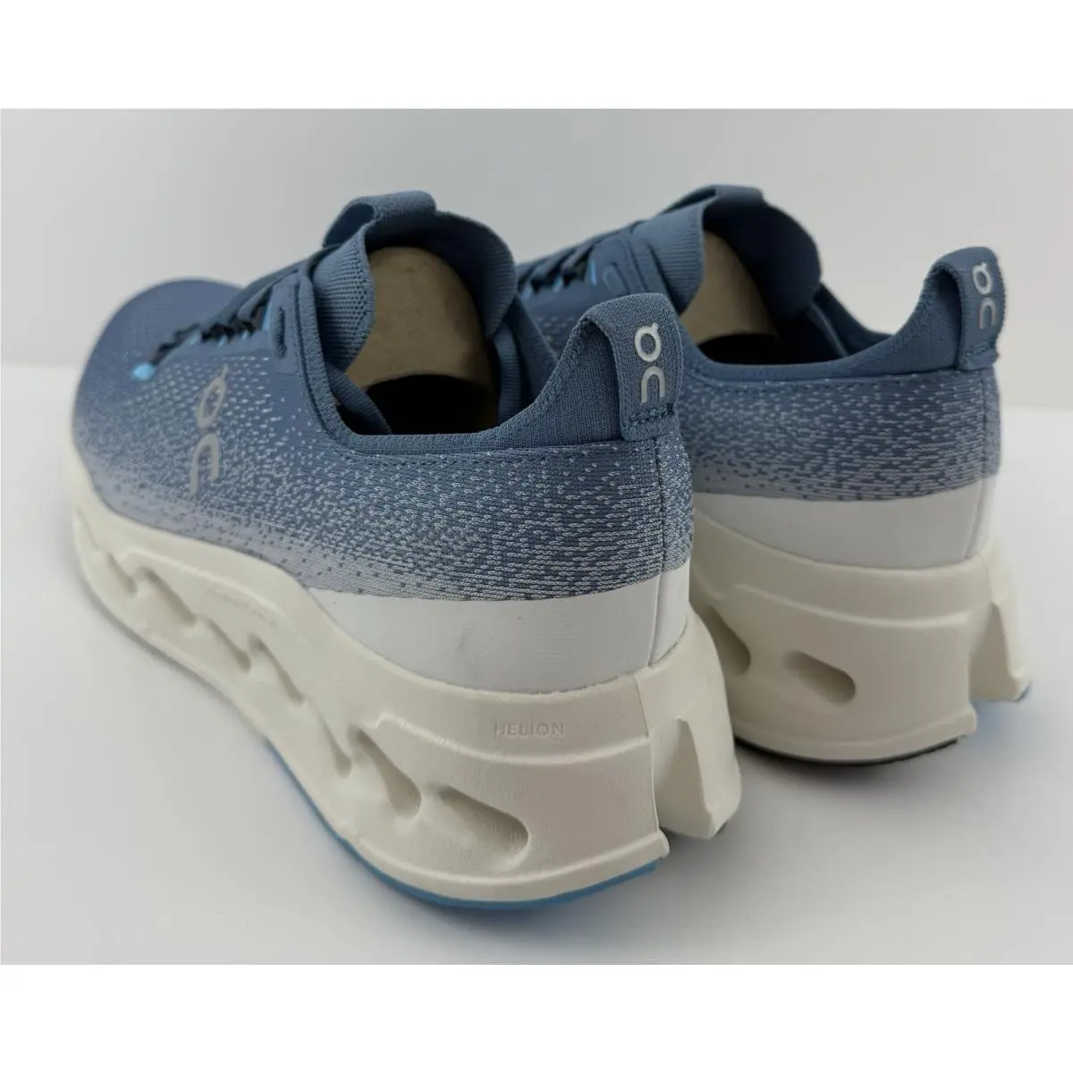 On-Running shoes - Cloudsurfer Max - Cloudsurfer Max - Blue and Ivory 4