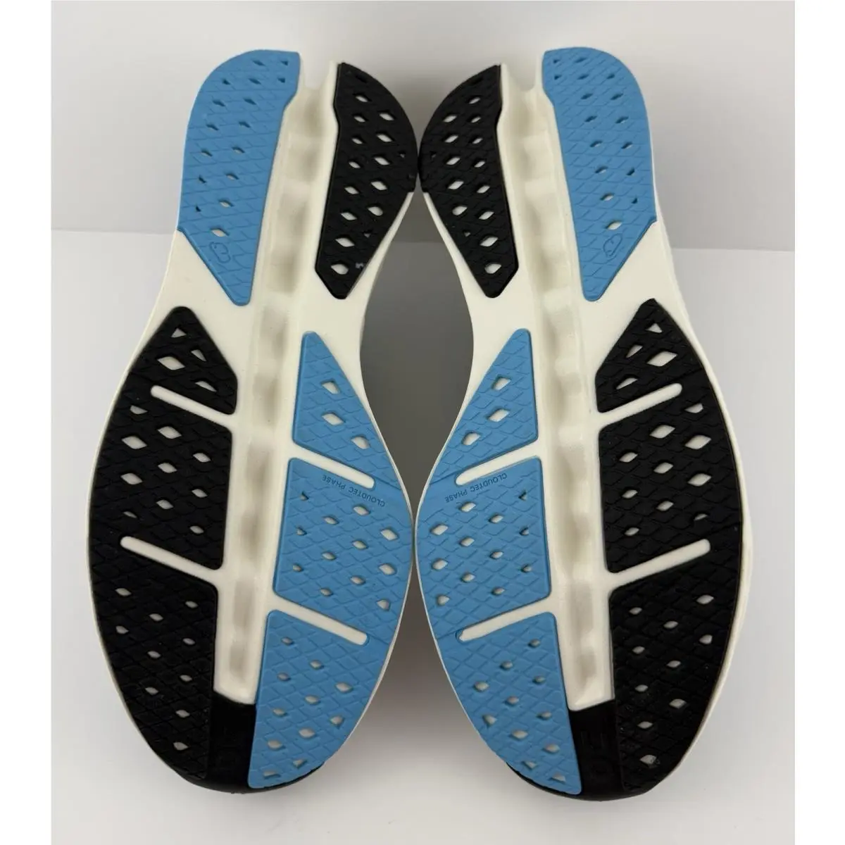 On-Running shoes - Cloudsurfer Max - Cloudsurfer Max - Blue and Ivory 7