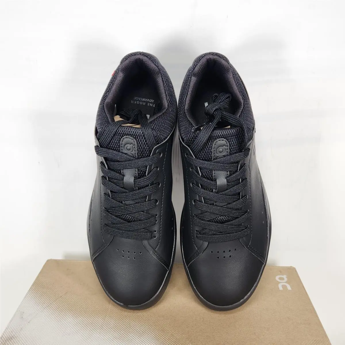 On-Running shoes - THE ROGER Advantage - THE ROGER Advantage - Black 1