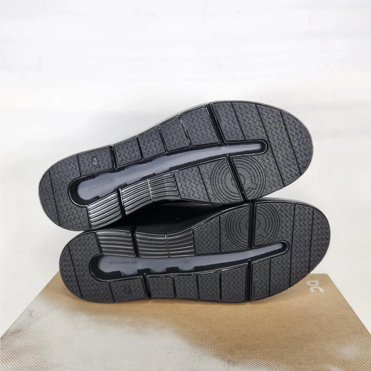 On-Running shoes - THE ROGER Advantage - THE ROGER Advantage - Black 3