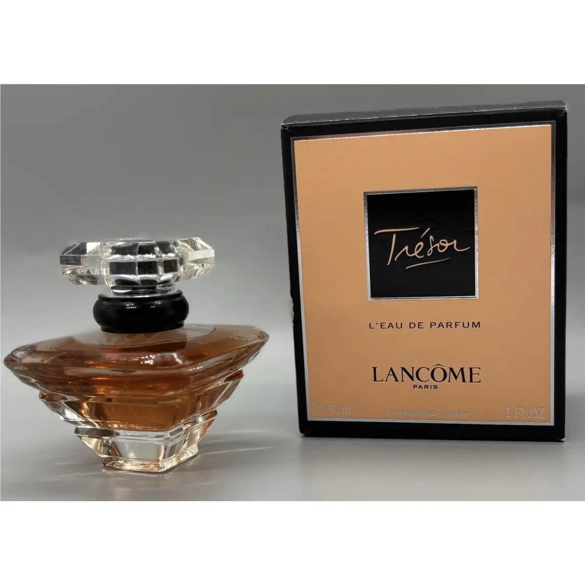Tresor By Lancome L`eau de Parfum Spray 1 fl oz / 1.0 Oz. / 30 ml Edp by Lancôme