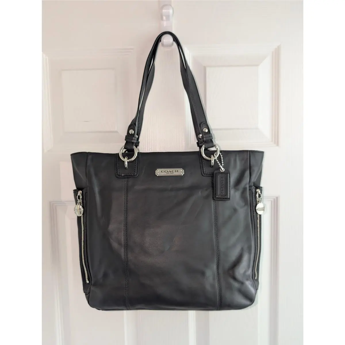 F19456 Black Leather Gallery North South Zip Tote/shoulder Bag by Coach