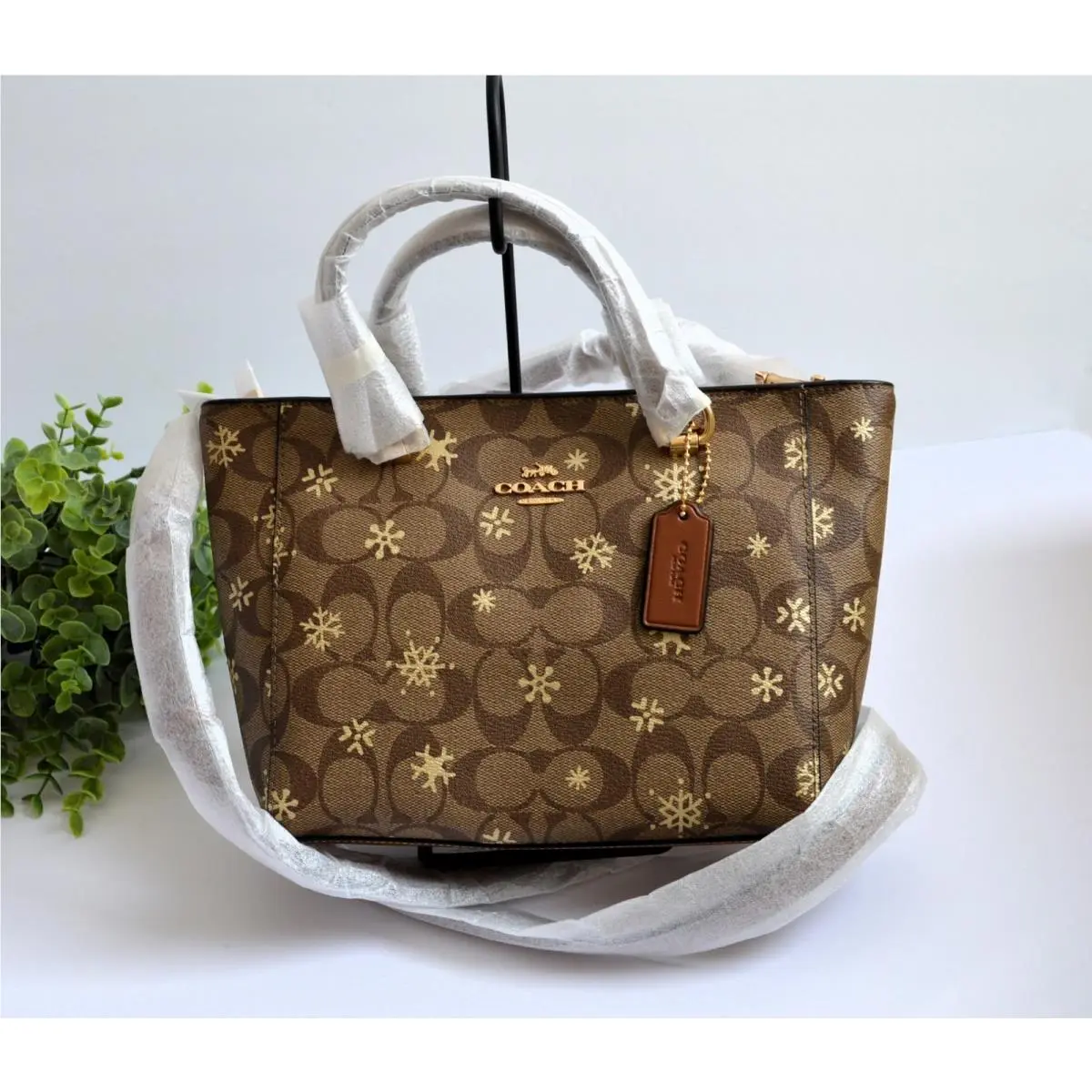 CF378 Khaki Gold Multi Signature Snowflake Alice Purse by Coach