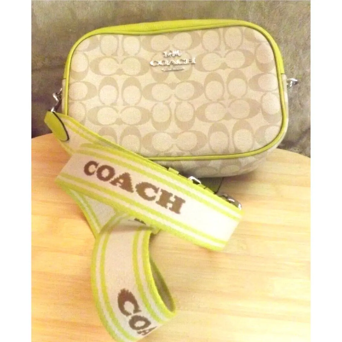 Purse Tote Shoulder Signature Bag Light Khai/key Lime Leather/fabric CJ582 by Coach