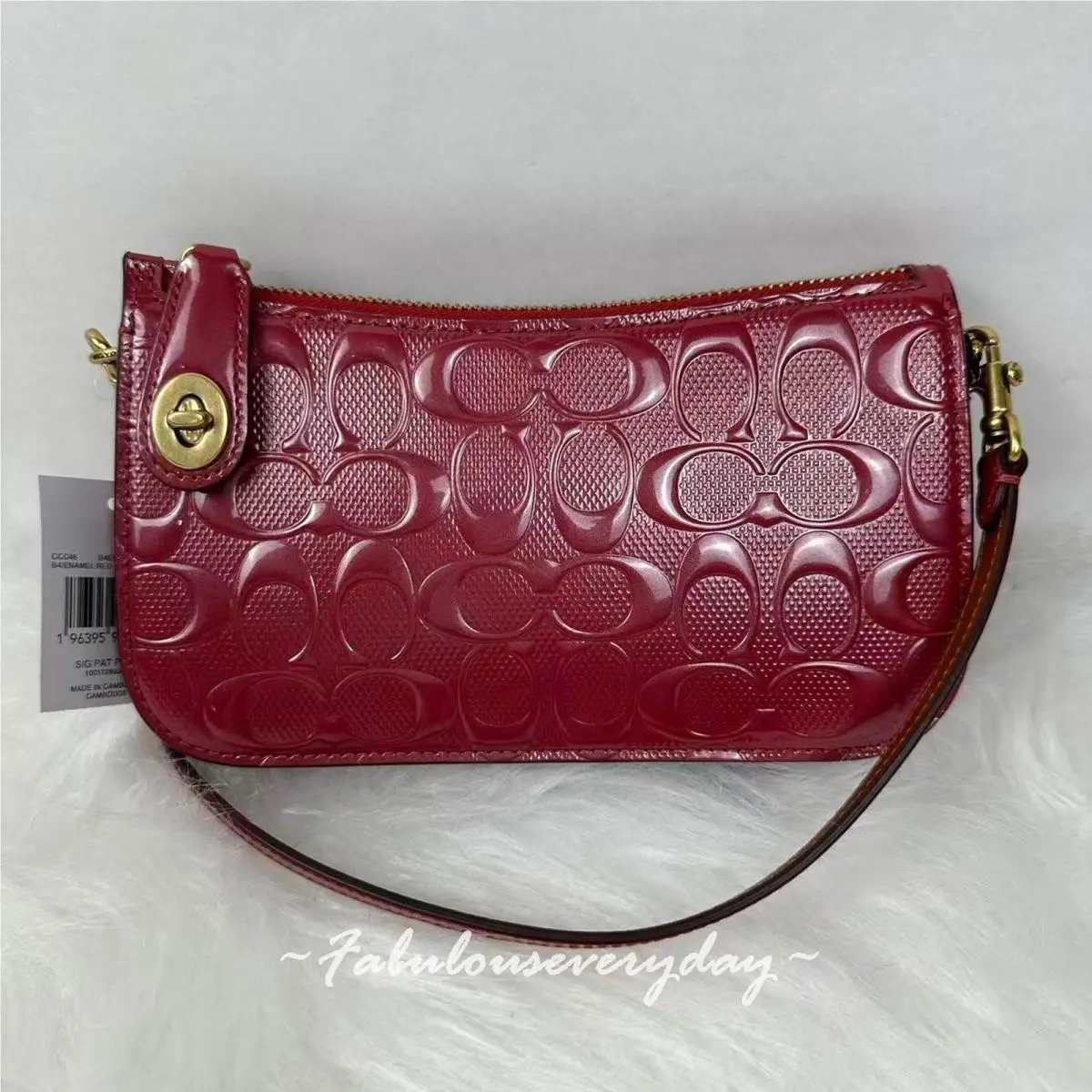 Penn Shoulder Bag In Signature Leather/gold/red CCC46 by Coach