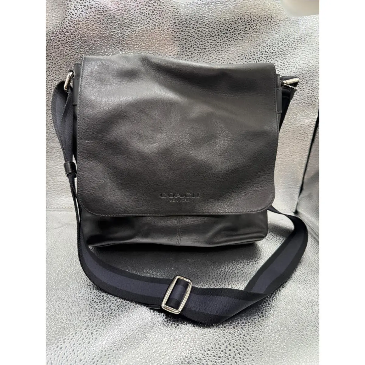 Sullivan F72108 Messenger Bag Sport Calf Unisex Black - Perfect by Coach