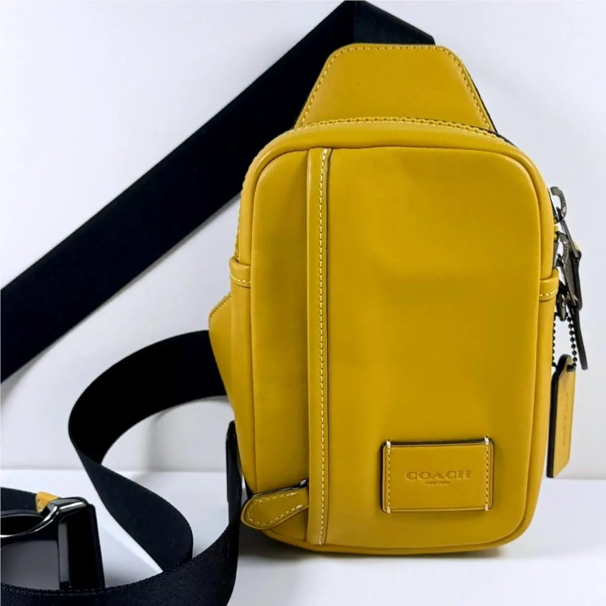 Edge L Pack Small Leather Flax Yellow Sling Bag CM154 Unisex Travel Carry by Coach