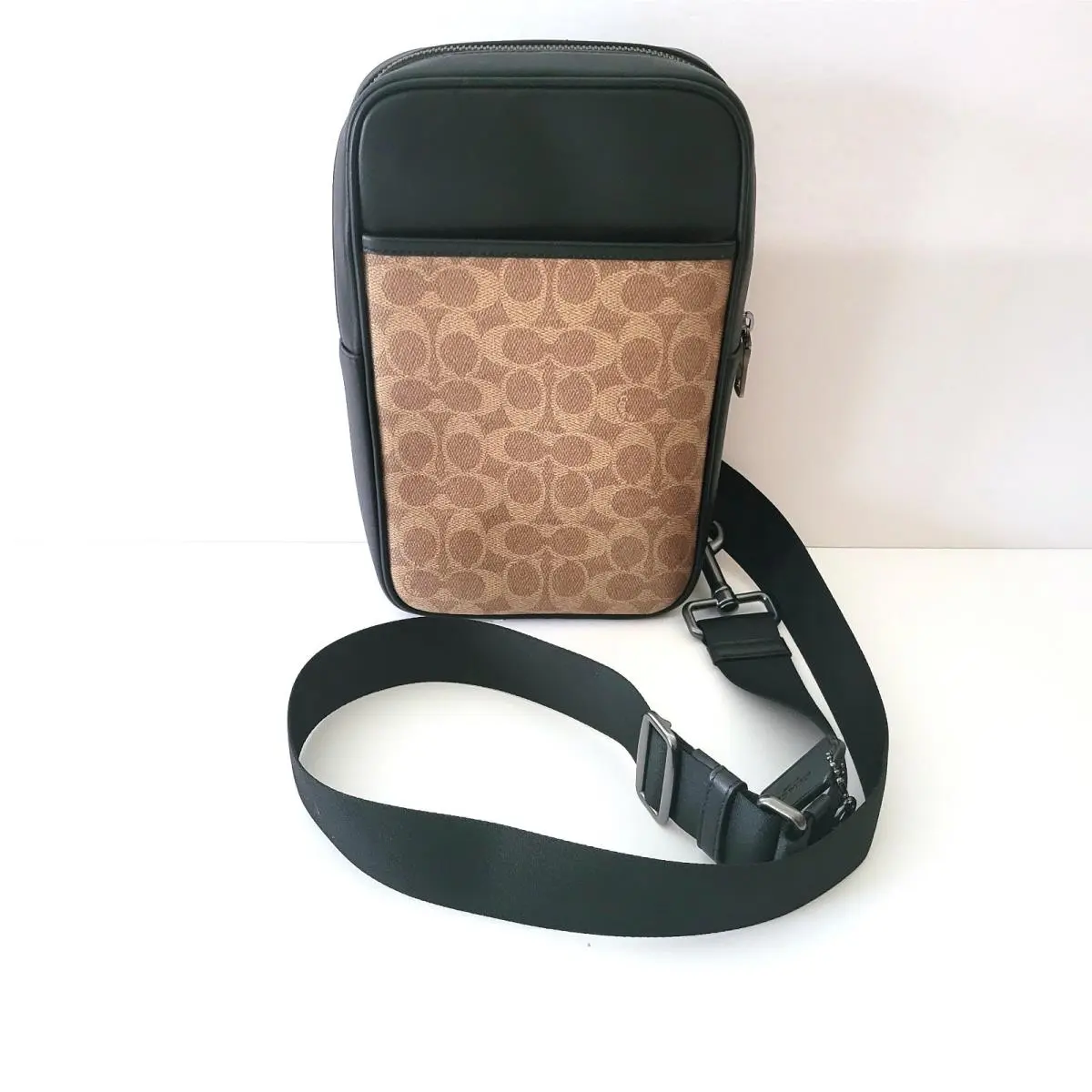 CCQ51 Turner Pack Signature Leather Sling Bag Messenger Tan Black by Coach