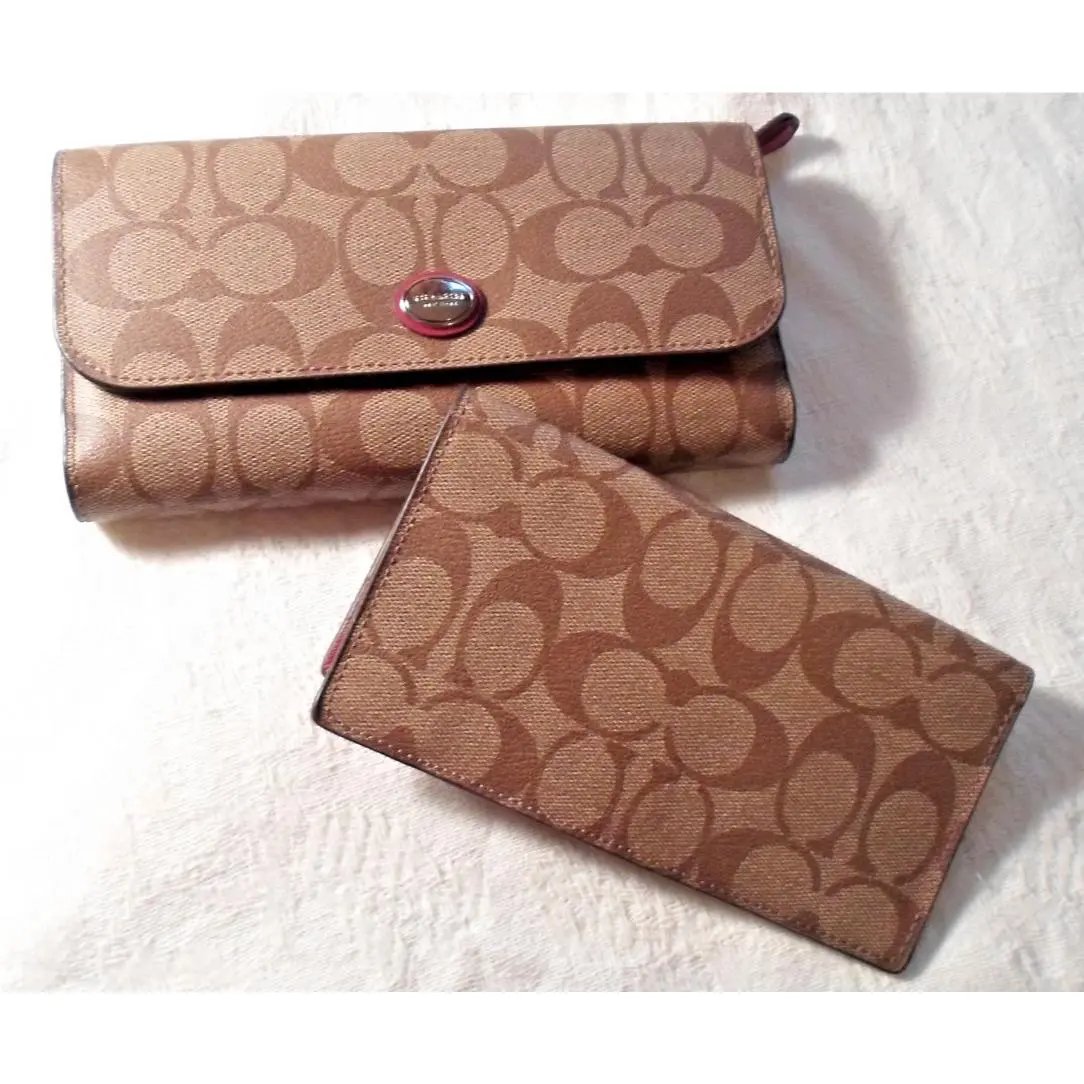 Rare Peyton Signature Tri-fold Checkbook Khaki/maroon 51103-Authentic by Coach