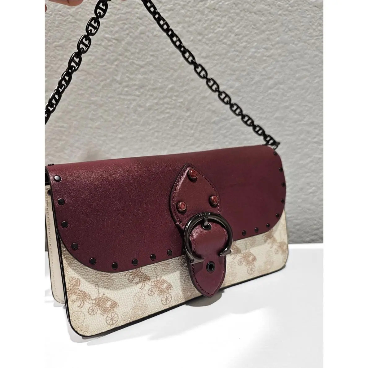 4760 Beat Crossbody Clutch with Horse and Carriage Print by Coach