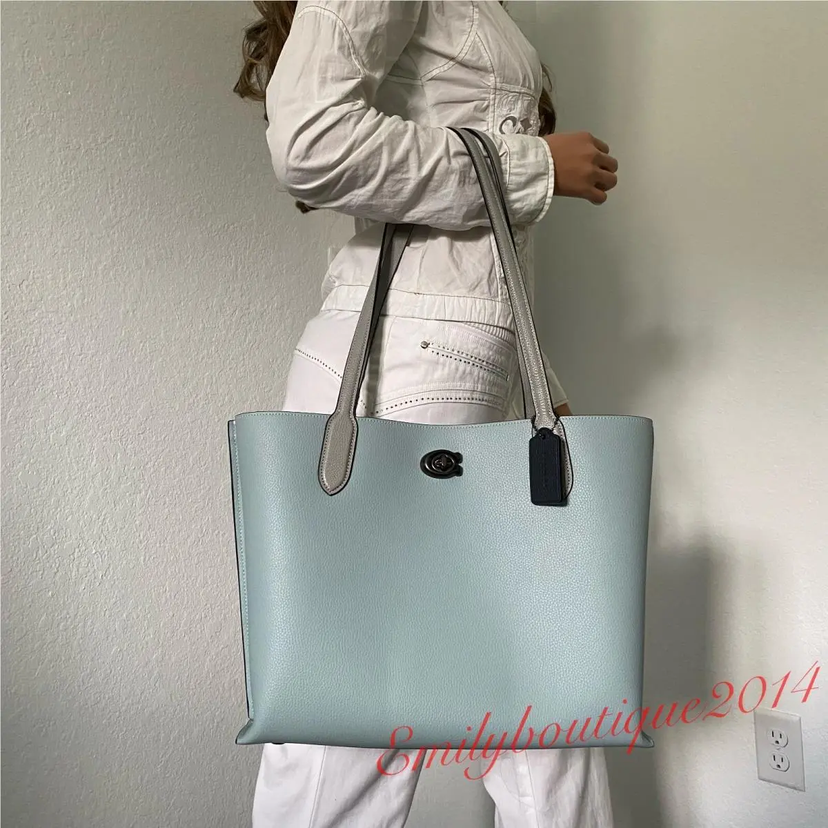 C0692 Willow Tote In Colorblock Pebble Leather Shoulder Bag Aqua by Coach