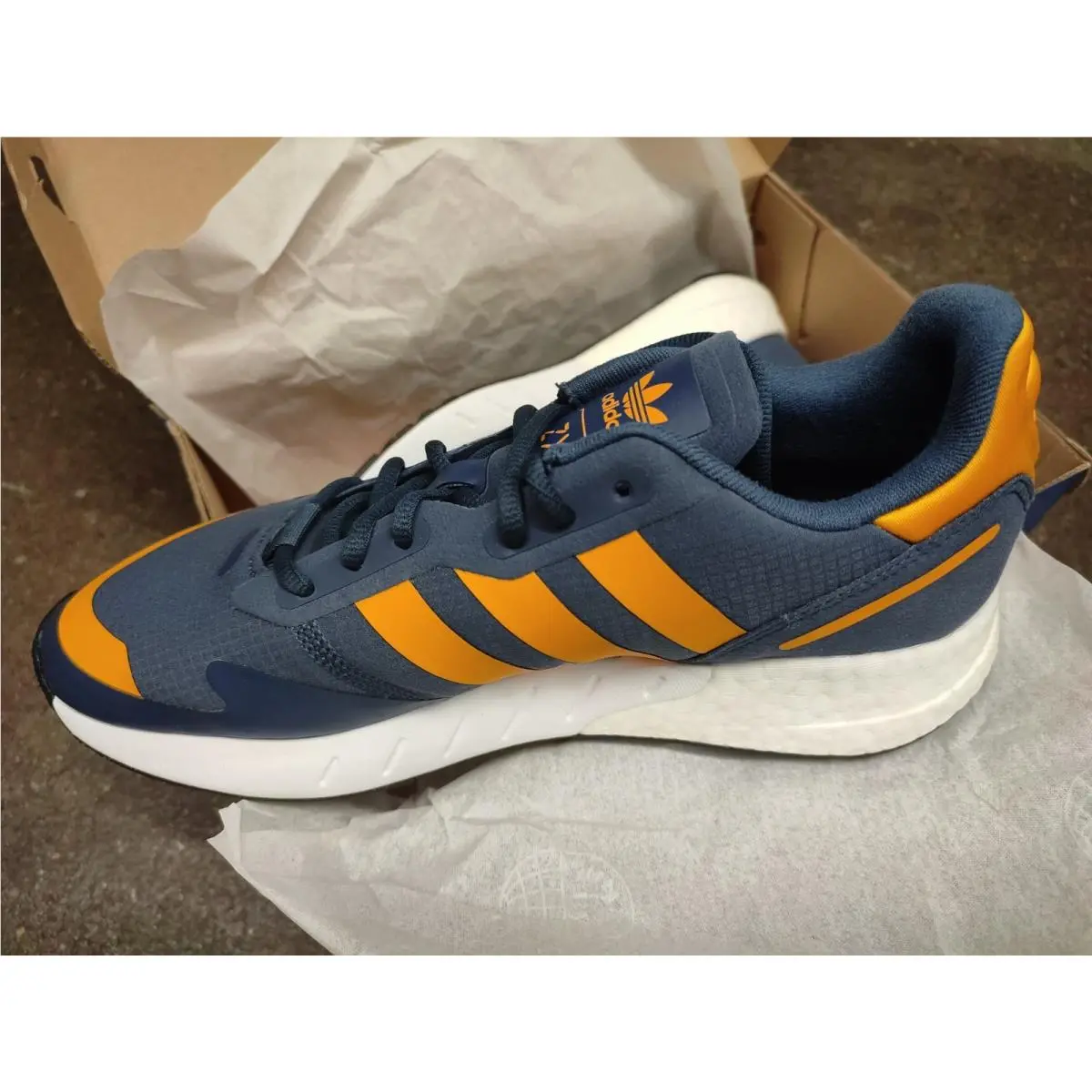 Adidas shoes - adidas - H00416 - Crew Navy/Semi Solar Gold/Crew Navy 2