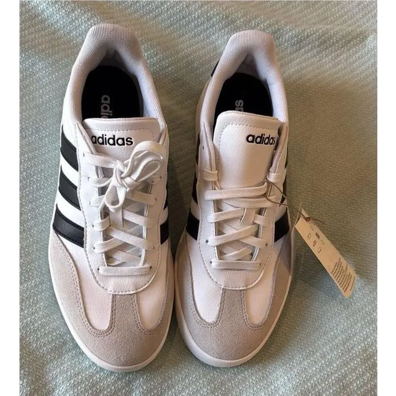 Barreda Lo Sneakers in Cloud White/core Black/grey One by Adidas