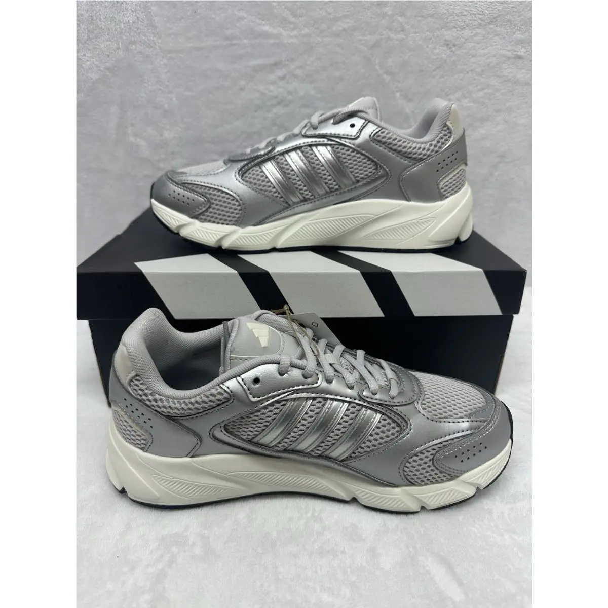 Adidas Crazychaos 2000 Women’s Size 7.5 Light Grey Running Sneakers JH6851