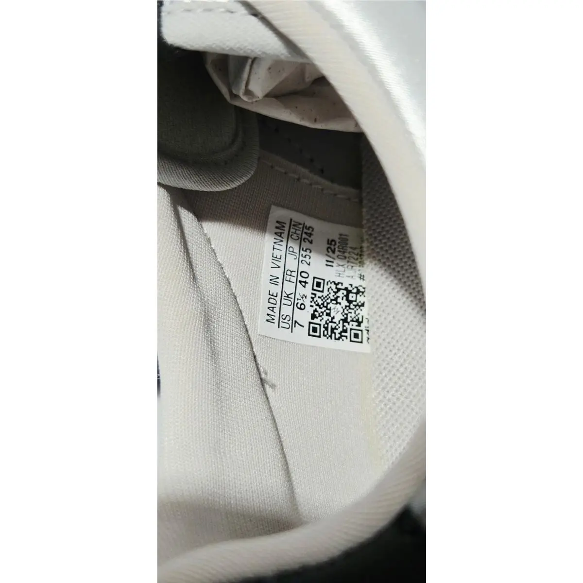 Adidas shoes - Barreda Decode - Barreda Decode - AJR7224 - Silver 0