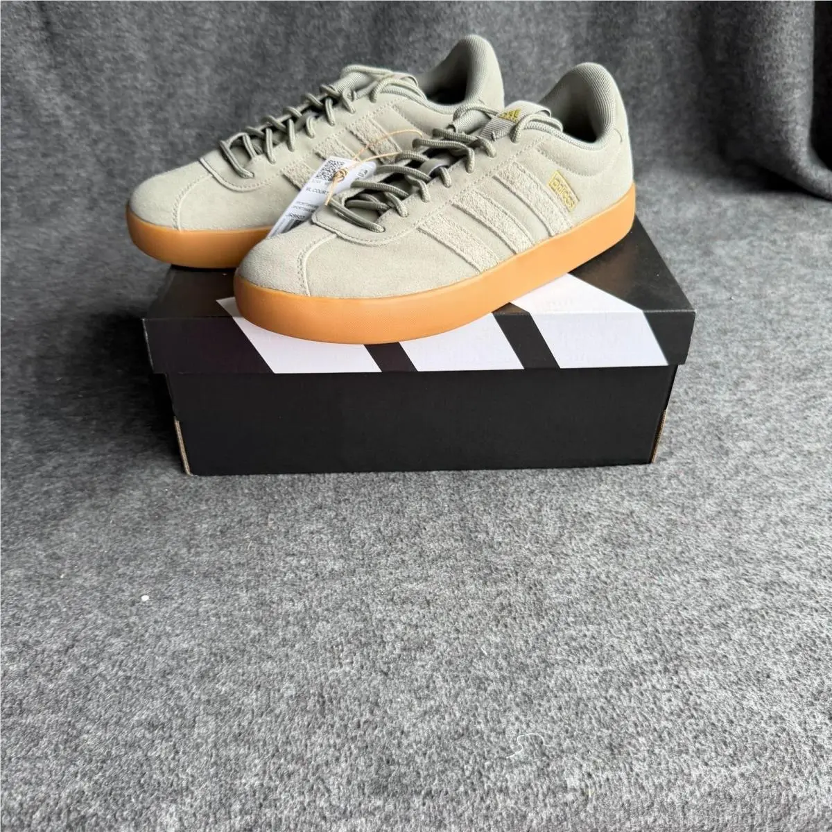 VL Court 3.0 Shoes Mens Size 8 Green Suede Gum Sole Sneakers JR8607 by Adidas