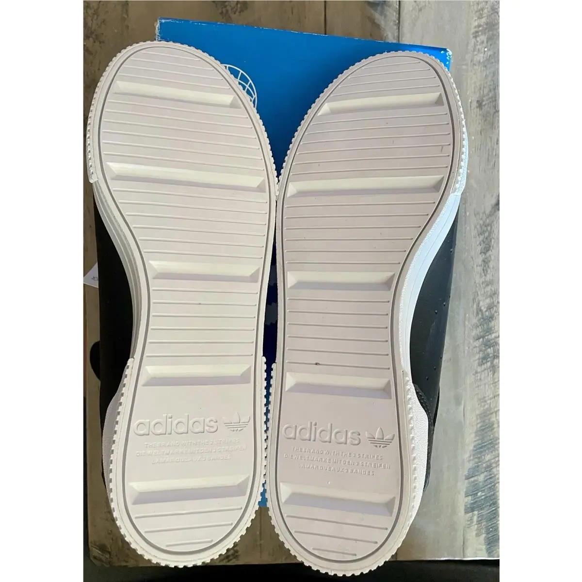 Adidas shoes - adidas Court Tourino - Court Tourino - White, Red 4