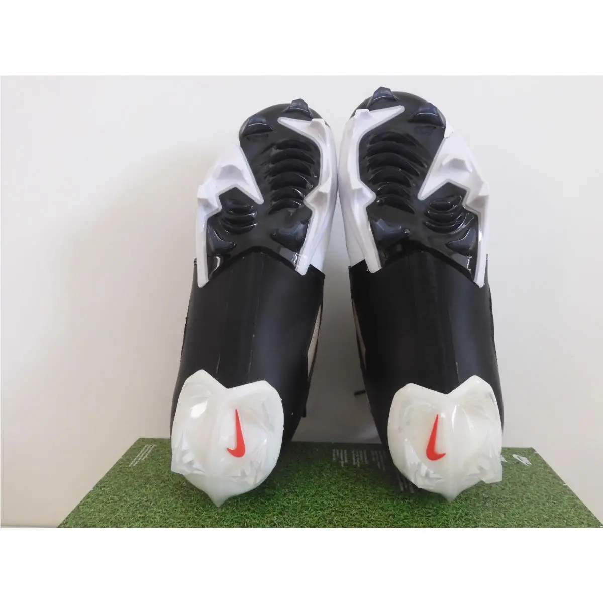 Nike shoes - Nike Air Diamond Turf - Air Diamond Turf - HF5298-100 - Black 5