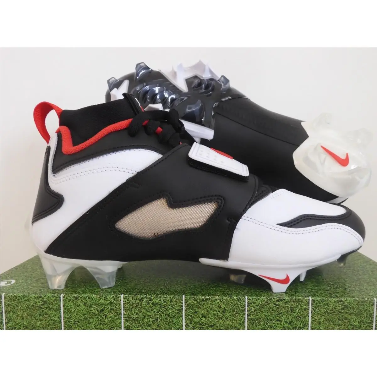 Nike shoes - Nike Air Diamond Turf - Air Diamond Turf - HF5298-100 - Black 7