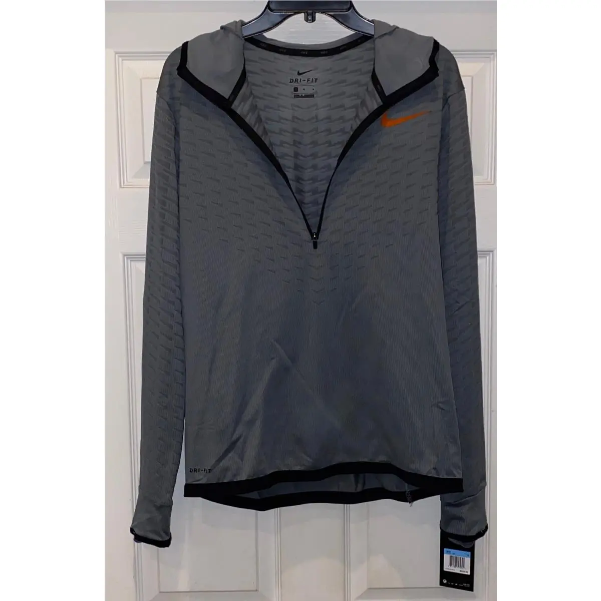 Nike clothing - NIKE Dry Mid Layer Half Zip L/S Training Top - 860941 - Gray 0