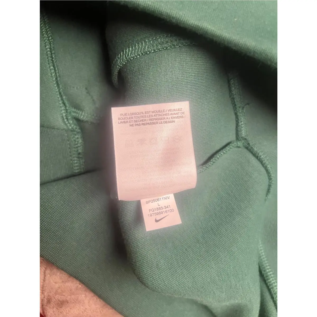Nike clothing - Green 7
