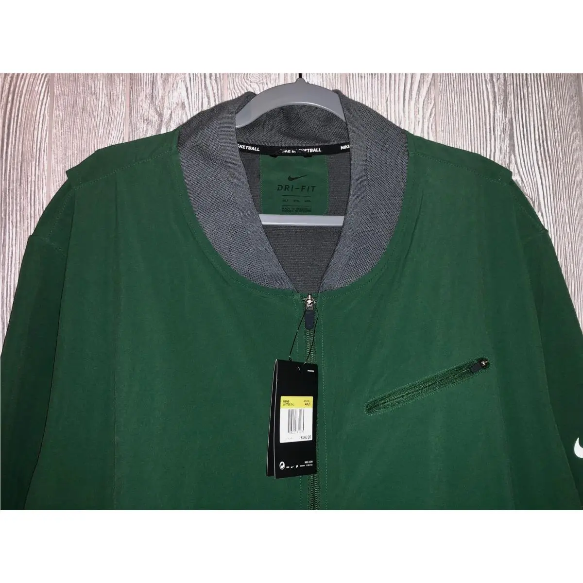 Nike clothing - NIKE HyperElite Showtime Basketball Jacket - 867758 - Green 0