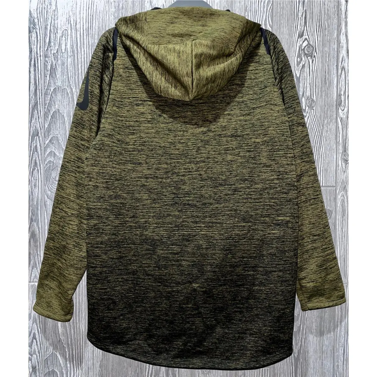 Nike clothing - NIKE Therma Sphere Hoodie Jacket - 932038 - Green 3