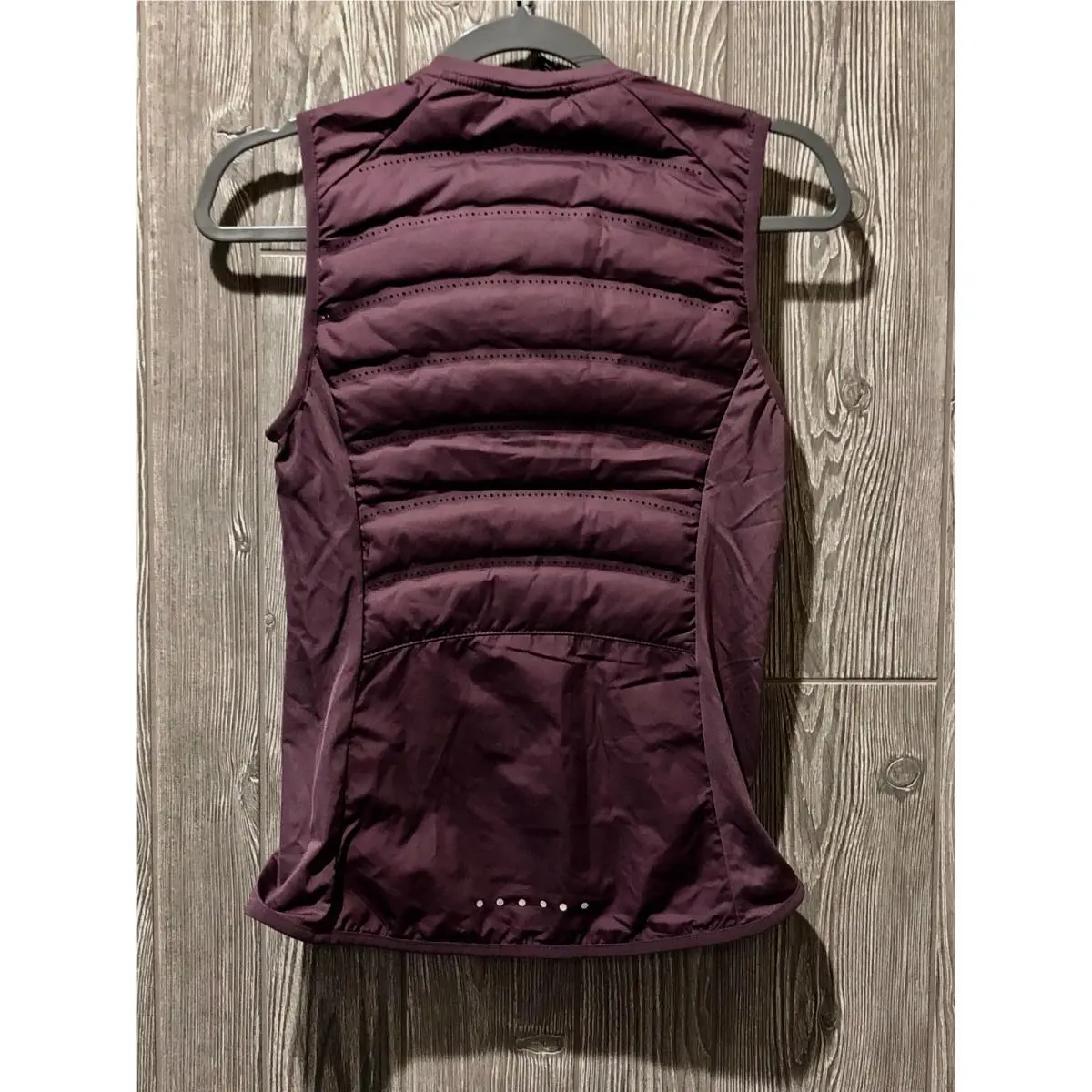 Nike clothing - NIKE Aeroloft - Aeroloft - 799849 - Purple 4