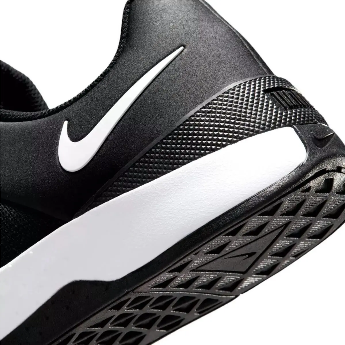 Nike shoes - Nike MC Trainer 4 - Trainer - Black, Maufacturer: Black/White 4