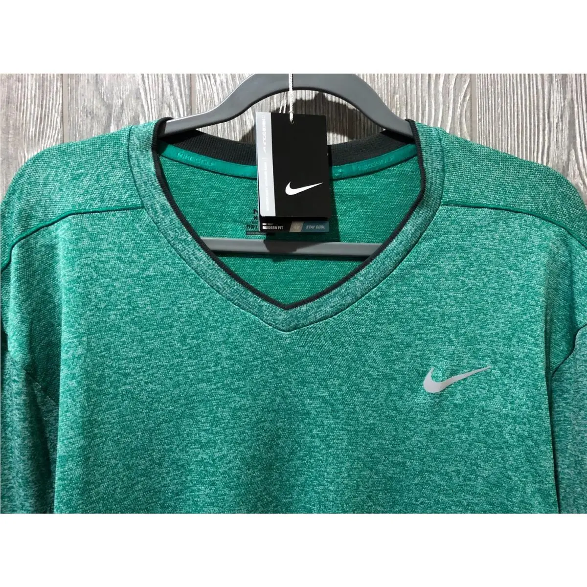 Nike clothing - NIKE GOLF Dri Fit Seamless Knit V Neck L/S Top Shirt - 726582 - Green 3