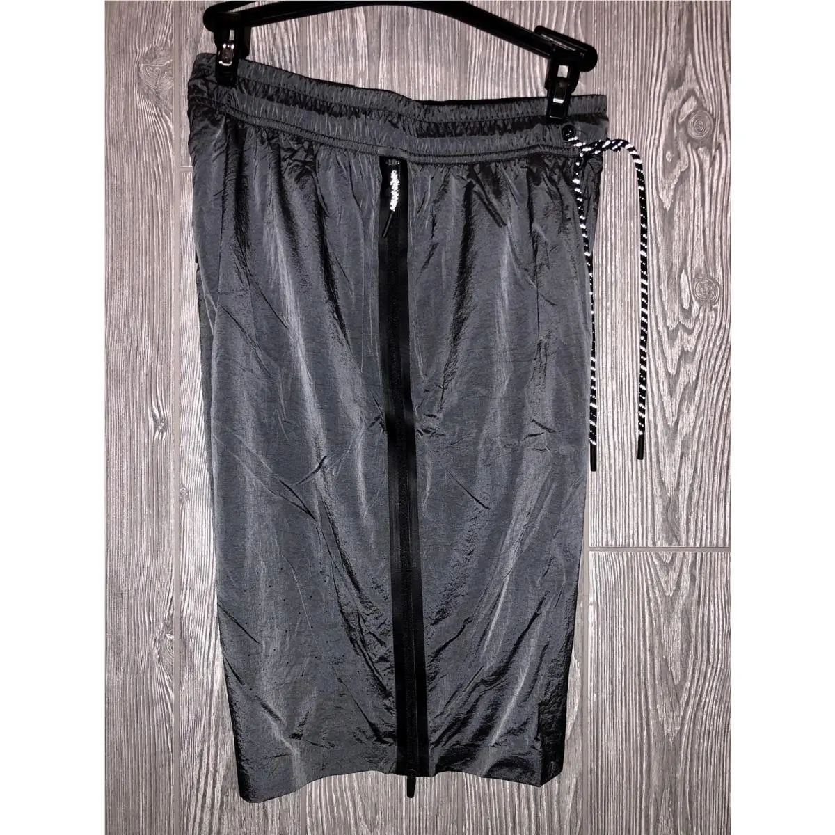 Nike clothing - NIKE Tech Pack Hypermesh Loose Fit Shorts - 834345 - Gray 3