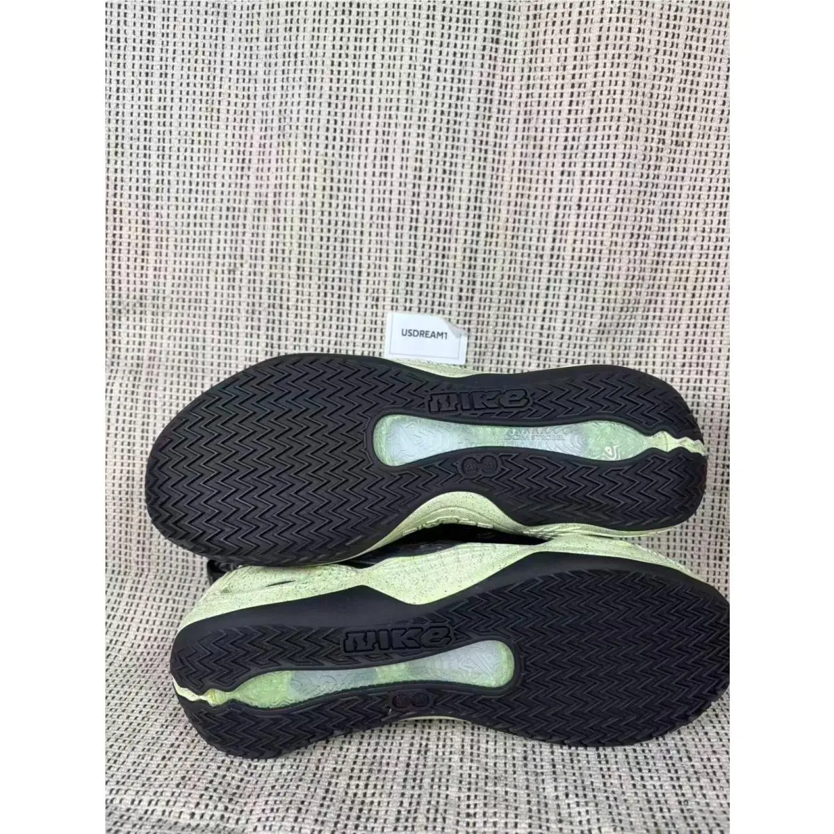 Nike shoes - Nike Cosmic Unity - Cosmic Unity - DA6725-001 - Green 2
