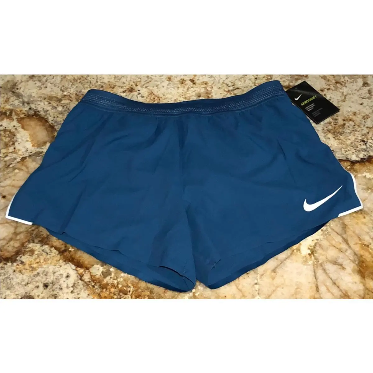 Nike clothing - NIKE Woven AeroSwift 4