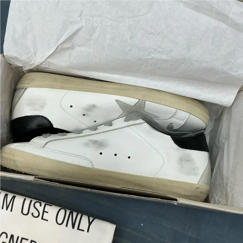 Golden Goose shoes - GWF00102.F000318.10220 - GWF00102F00031810220 - White 5