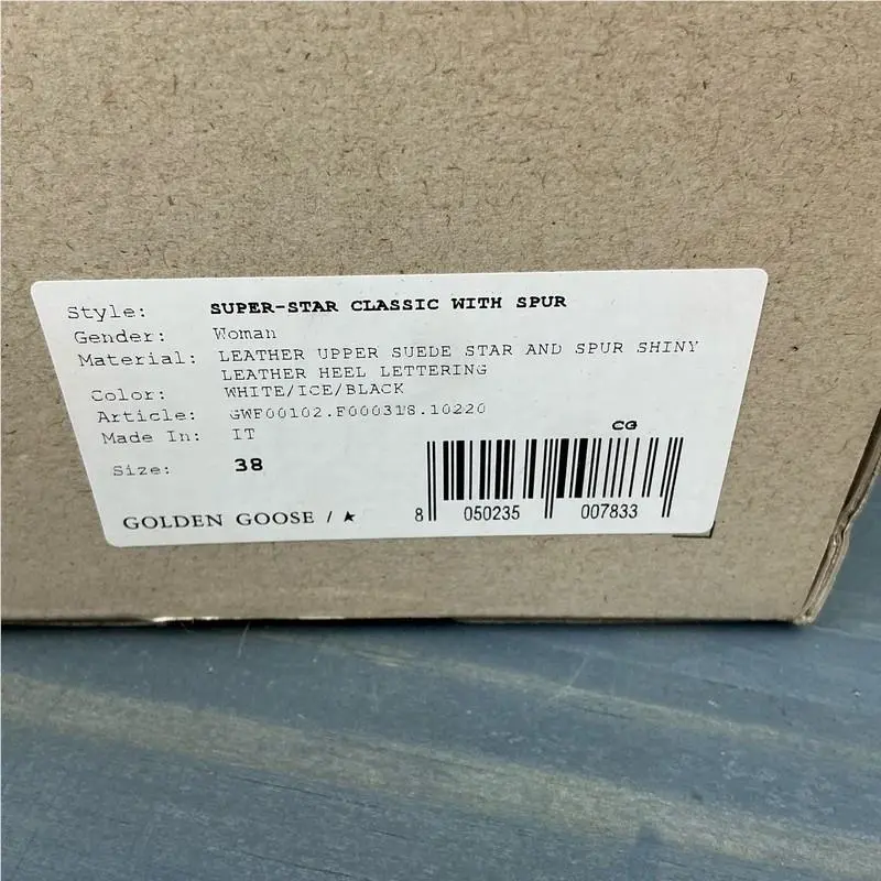 Golden Goose shoes - GWF00102.F000318.10220 - GWF00102F00031810220 - White 11