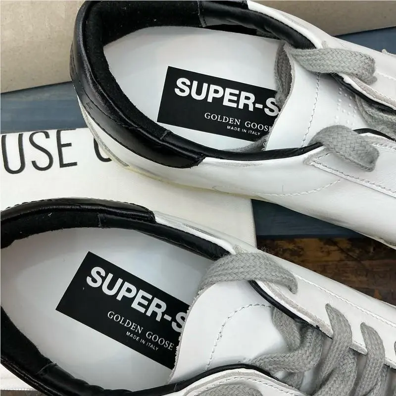 Golden Goose shoes - GWF00102.F000318.10220 - GWF00102F00031810220 - White 3