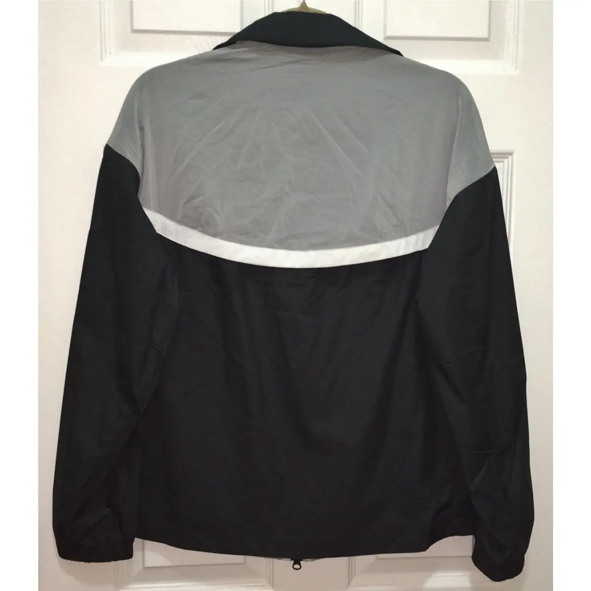 Nike clothing - NIKE Run Athletics Lightweight Jacket - 724097 - Black 3